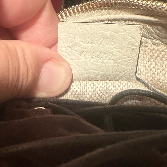 Authentic Gucci Soho Pebble Leather Zip Closure Tassel Purse - Picture 7 of 7